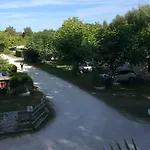 مكان تخييم Tente Avec Terrasse, 4 Pers. - Api-1-52-2029