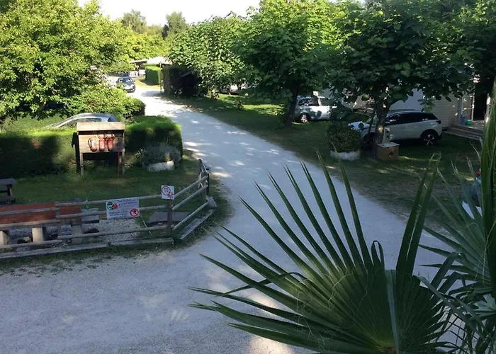 Tente Avec Terrasse, 4 Pers. - Api-1-52-2029 אתר קמפינג